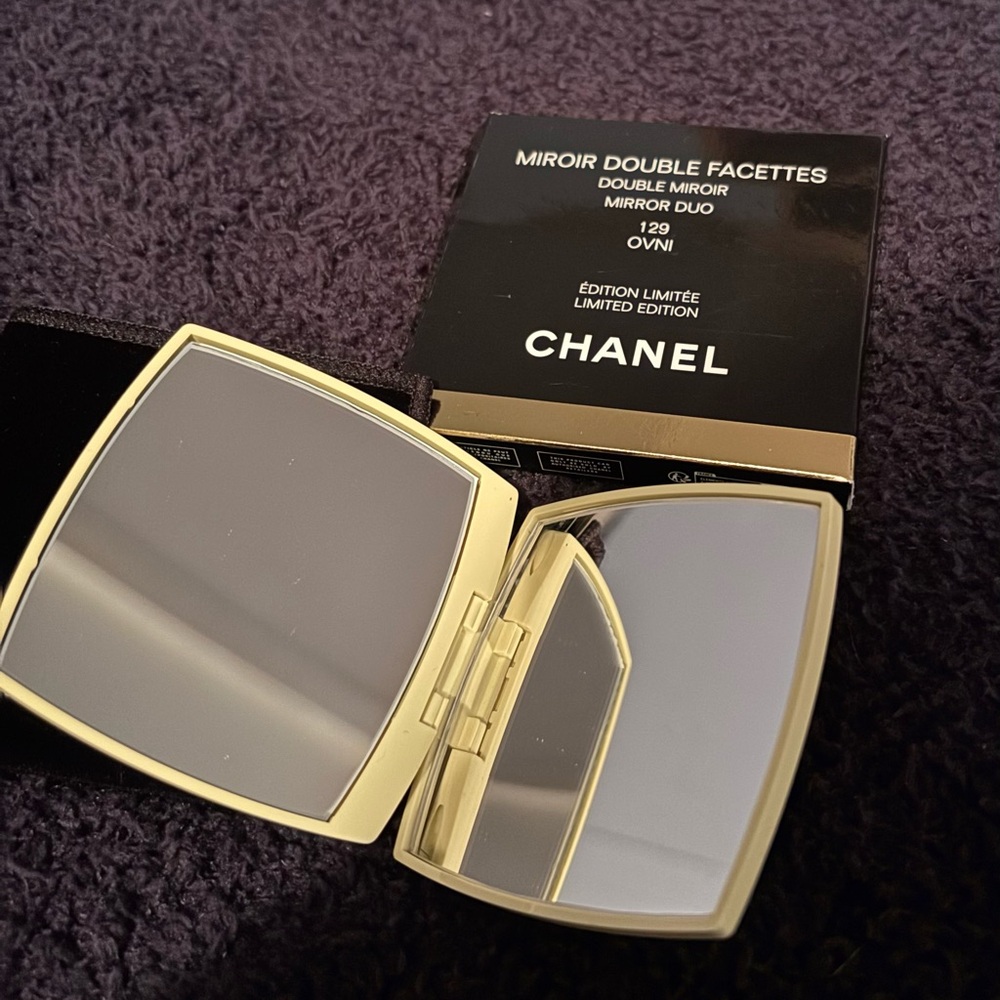 Chanel mirror - Picture 2 of 3